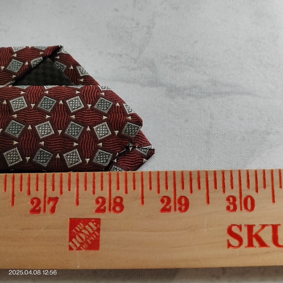 Trendy GENESIS Imported Silk Necktie Tie Rust Gray Geometric Square Jacquard - Picture 3 of 8